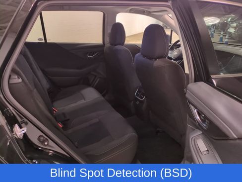 Used 2024 Subaru Outback Premium image 12