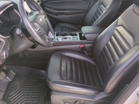 Used 2020 Ford Edge SEL w/ Convenience Package image 14