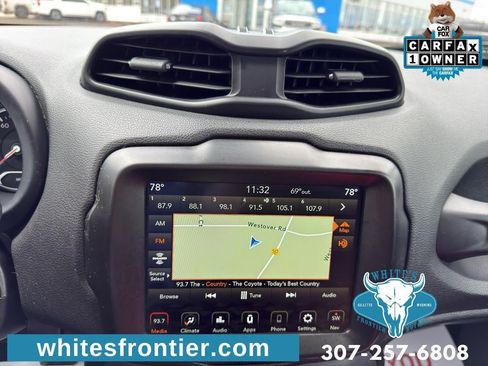 Used 2023 Jeep Renegade Latitude AWD/4WD image 19