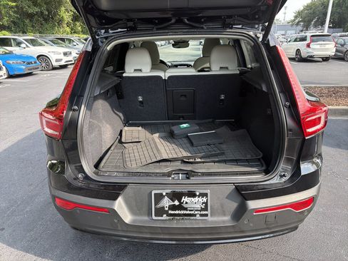 Certified 2023 Volvo XC40 B5 Plus w/ Protection Package Premier AWD/4WD image 34