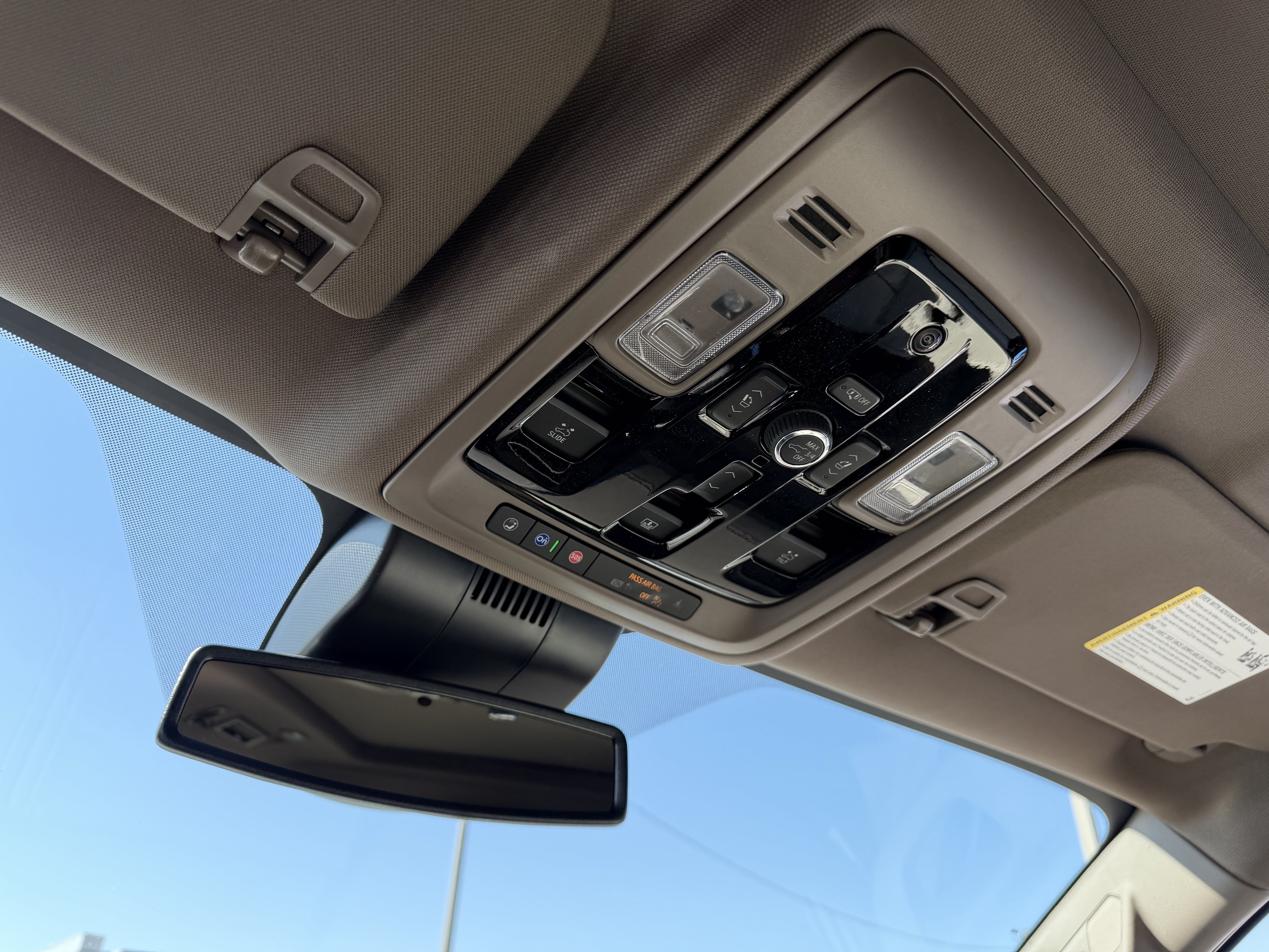 Used 2026 GMC Yukon Denali w/ Sun & Power Step Package RWD image 29