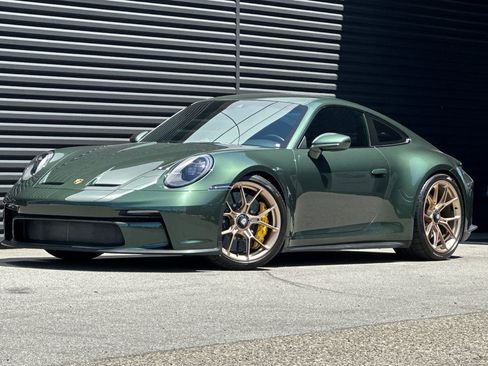 Certified 2022 Porsche 911 GT3 RWD image 1