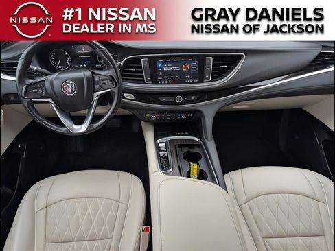 Used 2022 Buick Enclave Avenir w/ Avenir Technology Package image 9