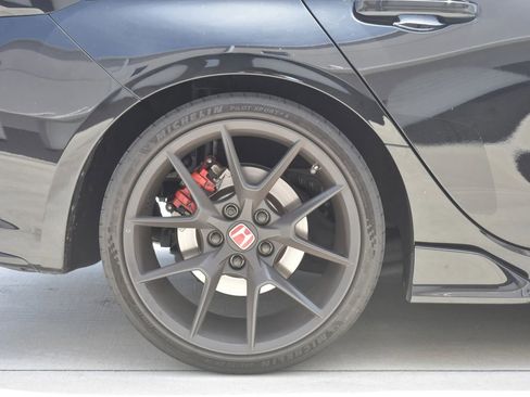 Used 2024 Honda Civic Type R image 17