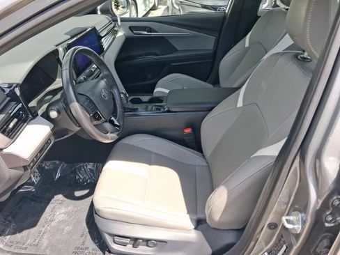 Used 2025 Toyota Camry SE w/ Multimedia Upgrade Package FWD image 12