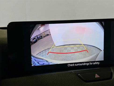 Used 2025 MAZDA CX-70 3.3 Turbo w/ Preferred Package image 12