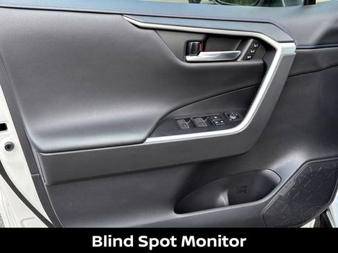 Used 2022 Toyota RAV4 XSE image 22