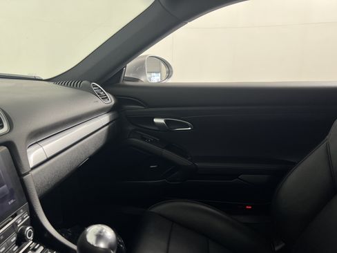 Certified 2018 Porsche 718 Cayman S RWD image 14