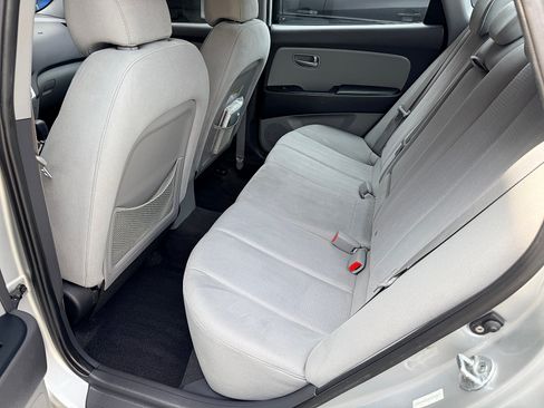 Used 2009 Hyundai Elantra GLS FWD image 24