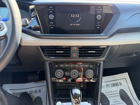 Used 2024 Volkswagen Taos SE image 35