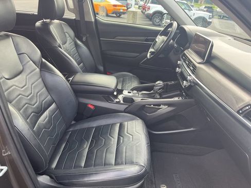 Used 2022 Kia Telluride SX w/ SX Prestige Package AWD/4WD image 10