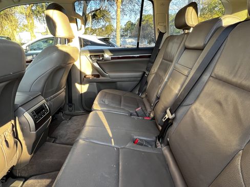 Used 2015 Lexus GX 460 w/ Premium Package image 33