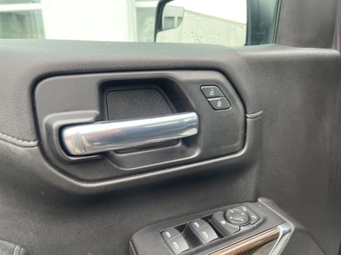 Used 2020 Chevrolet Silverado 1500 LT Trail Boss image 10