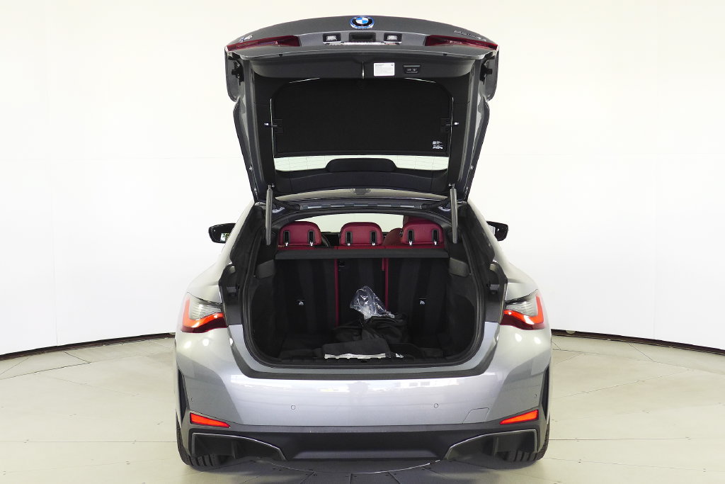 Certified 2024 BMW i4 eDrive40 w/ Premium Package RWD image 10