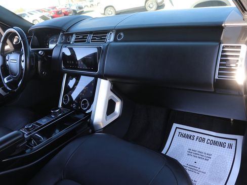 Used 2020 Land Rover Range Rover HSE image 39