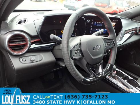 Used 2025 Chevrolet Trax RS w/ Driver Confidence Package image 8