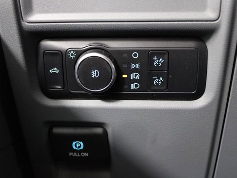 Used 2022 Ford F150 XLT w/ Trailer Tow Package image 36