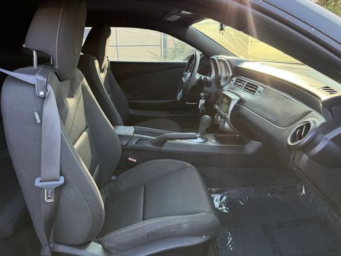 Used 2015 Chevrolet Camaro LT RWD image 18