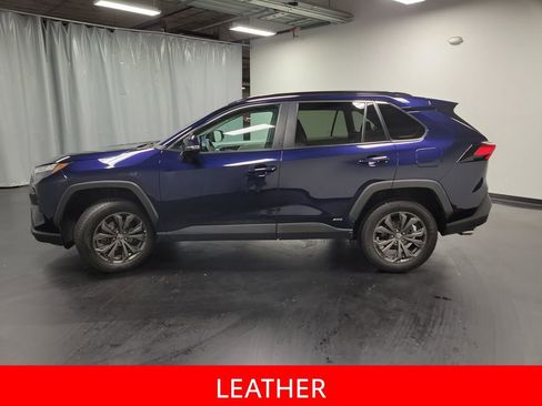 Used 2023 Toyota RAV4 XLE Premium AWD/4WD image 5