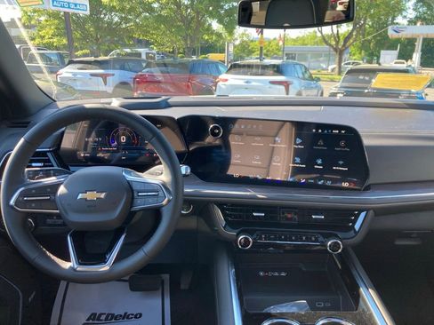 New 2026 Chevrolet Tahoe Premier w/ Sun And Tow Package AWD/4WD image 6