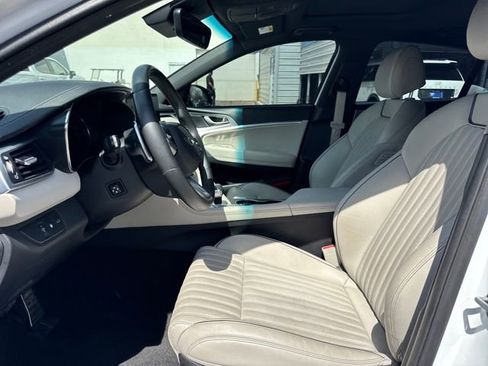 Used 2023 Genesis G70 2.0T w/ Sport Prestige Package AWD/4WD image 13