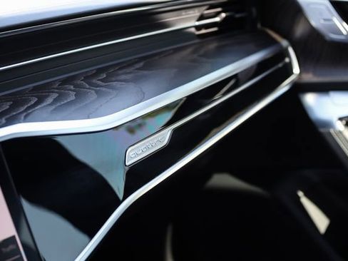 Used 2021 Audi A7 e Prestige w/ Prestige Package image 30