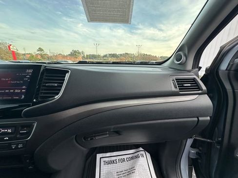 Used 2023 Honda Ridgeline RTL image 16