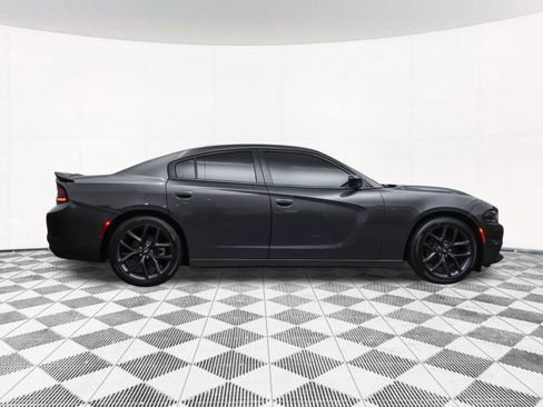 Used 2020 Dodge Charger SXT w/ Blacktop Package image 16