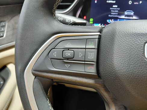 Used 2023 Jeep Grand Cherokee L Limited image 41