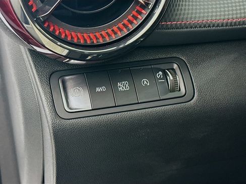Used 2025 Chevrolet Equinox RS w/ Safety and Technology Package AWD/4WD image 15