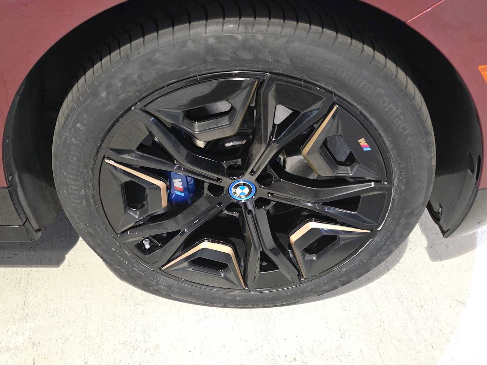 Used 2023 BMW iX M60 w/ Executive Package AWD/4WD image 9