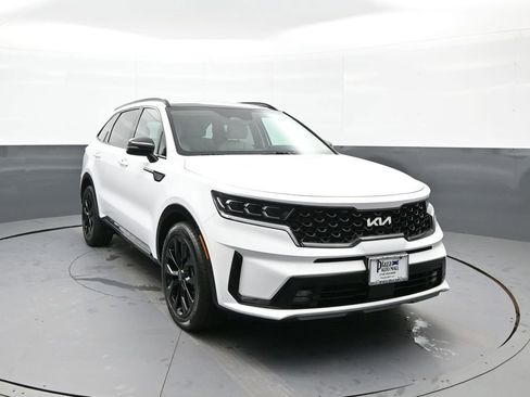 Certified 2023 Kia Sorento SX image 3