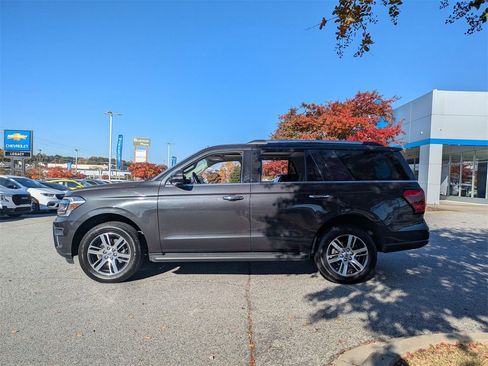 Used 2024 Ford Expedition Limited image 5