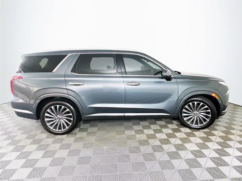 Used 2023 Hyundai Palisade Calligraphy FWD image 11