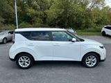 Used 2024 Kia Soul LX w/ Option Group 015 image 4