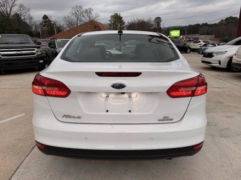 Used 2016 Ford Focus SE w/ Equipment Group 201A image 18
