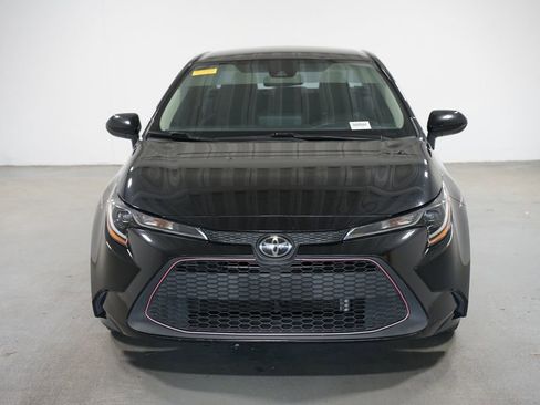 Used 2022 Toyota Corolla LE image 2