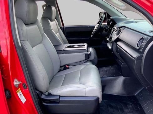 Used 2014 Toyota Tundra SR RWD image 9