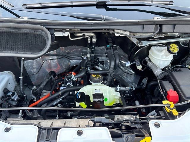 Used 2023 Ford E-Transit Medium Roof RWD image 32