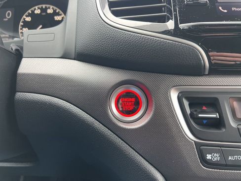 Certified 2025 Honda Ridgeline Sport image 15