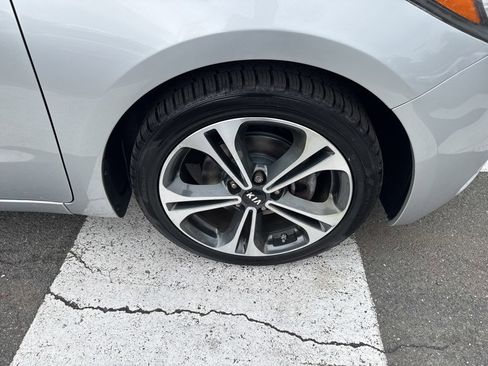 Used 2015 Kia Forte EX w/ Premium Package FWD image 11