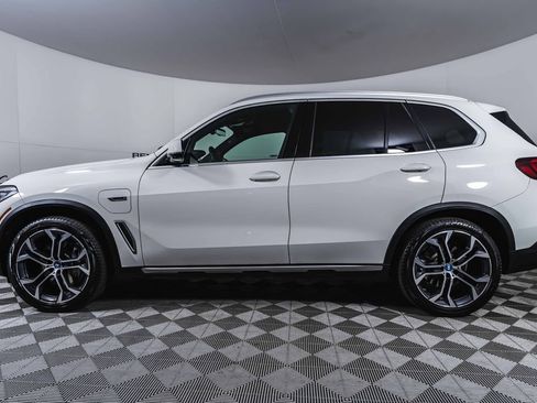 Used 2023 BMW X5 xDrive45e w/ Parking Assistance Package image 10