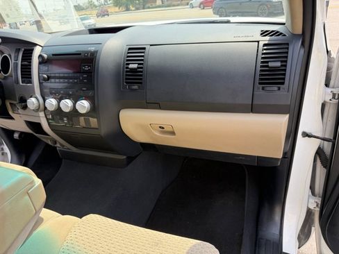 Used 2013 Toyota Tundra 2WD CrewMax w/ Tow Pkg image 22