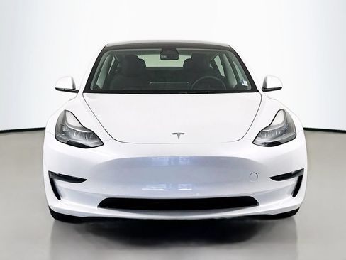 Used 2023 Tesla Model 3 Standard Range RWD image 2