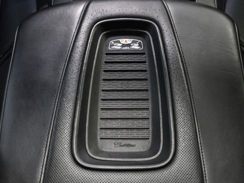 Used 2019 Cadillac Escalade ESV Platinum image 33