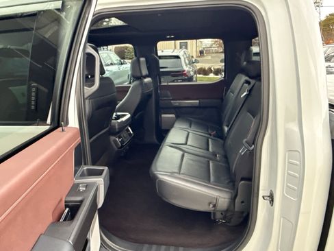 Used 2022 Ford F150 Lariat image 13