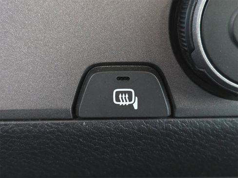 Used 2023 Toyota Tacoma TRD Sport image 23