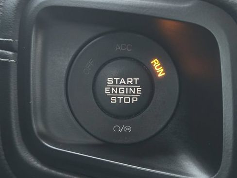 Used 2024 Jeep Wrangler Unlimited Rubicon AWD/4WD image 20