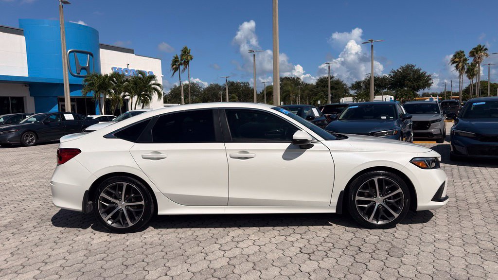 Used 2024 Honda Civic Touring image 14