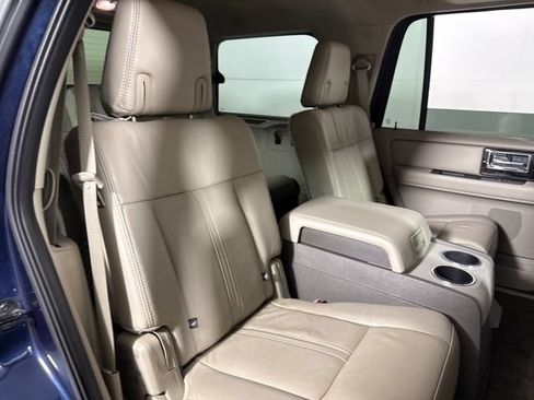 Used 2015 Lincoln Navigator 4WD image 29